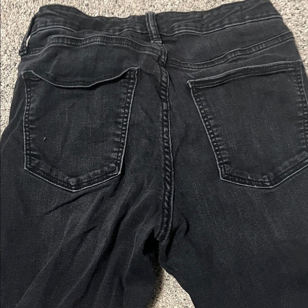 Universal Thread Women's Dark Jeans - Picture 3 of 4